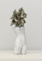”Nimetön” Keramiikka. Koko n. 12 x 40 cm. 2023.