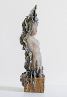 ”Nimetön” (2) keramiikka, koko n. 40 x 12 cm. 2024