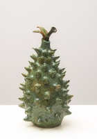 ”Piikkipäärynä” Keramikka, 2023. Koko n.28 x 15 cm.