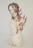 ”Seireeni” Keramiikka, 2023. Koko n. 60 x 40 cm.